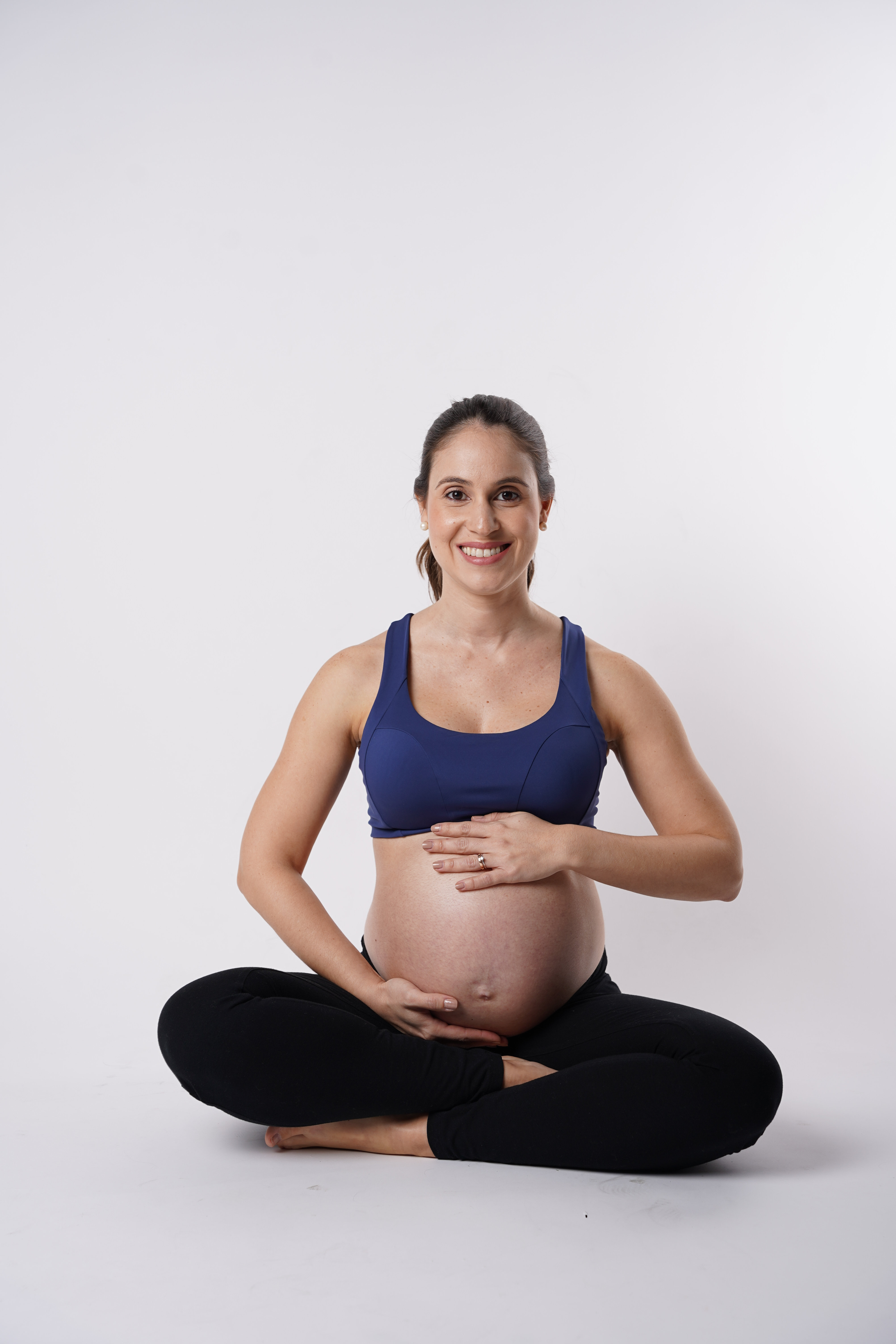 Vanessa embarazada de su bebé
